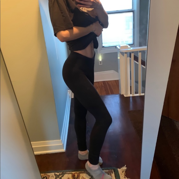 Lululemon Women’s Size 4 Mid-Rise Leggings - Picture 6 of 7